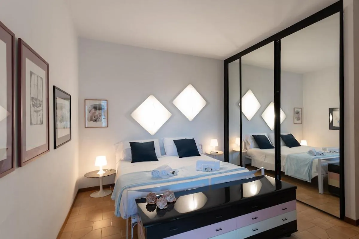 Apartment Appartamento Unico A Pochi Passi Dal Mare Livorno Italy